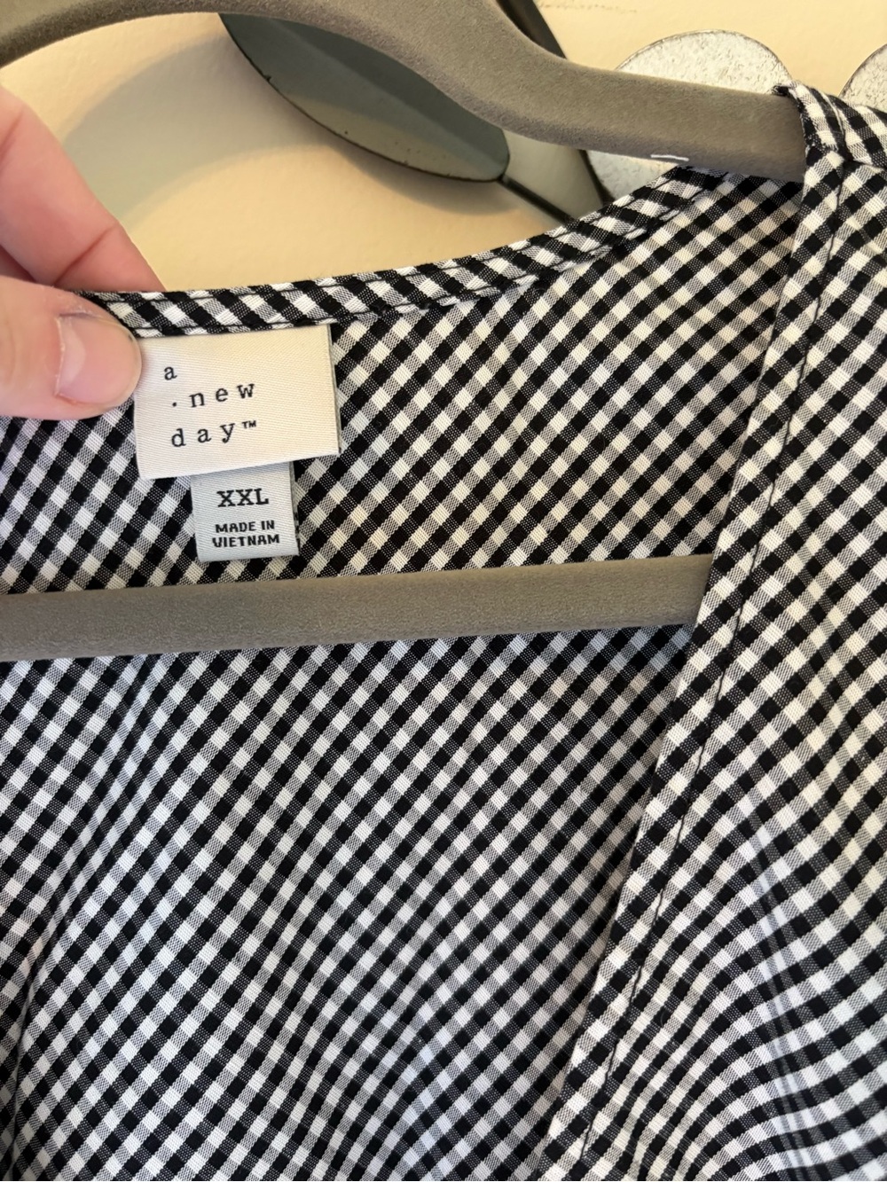 a new day Black & White Gingham Ruched Front Crop Top - Picture 5 of 8